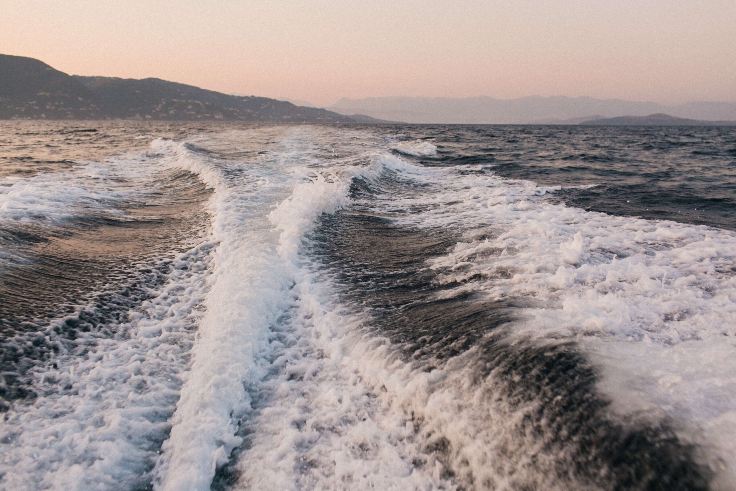 Naviguer sereinement sur la mer avec votre permis bateau